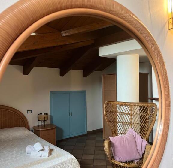 مبيت وإفطار All'ombra Del Palmeto