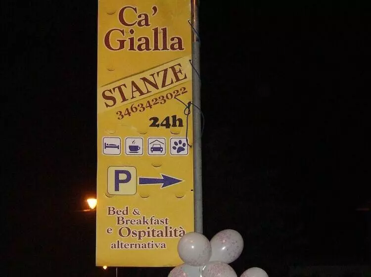 تختخواب و صبحانه Ca  Gialla