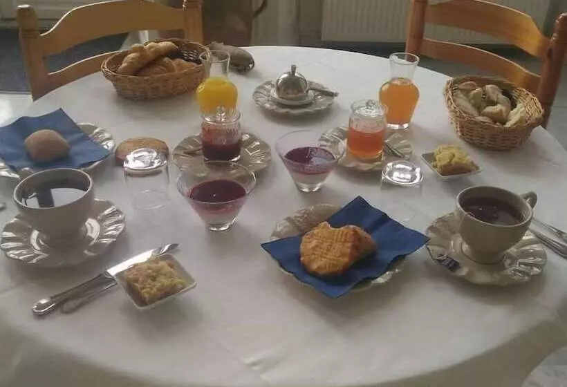 تختخواب و صبحانه Chambres D Hotes Saint Malo La Barbinais Bed&breaksfast