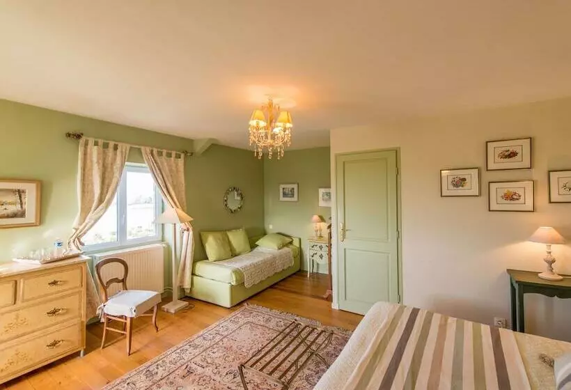تختخواب و صبحانه Chambres D Hotes Saint Malo La Barbinais Bed&breaksfast