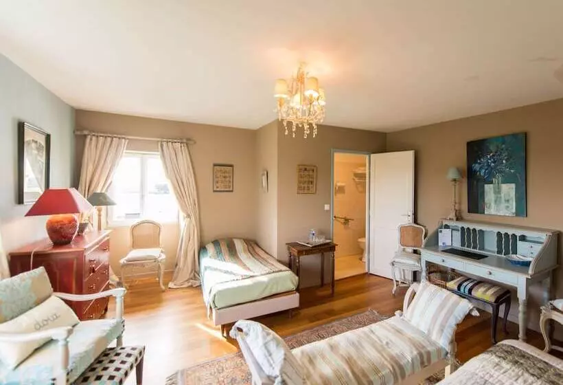 تختخواب و صبحانه Chambres D Hotes Saint Malo La Barbinais Bed&breaksfast