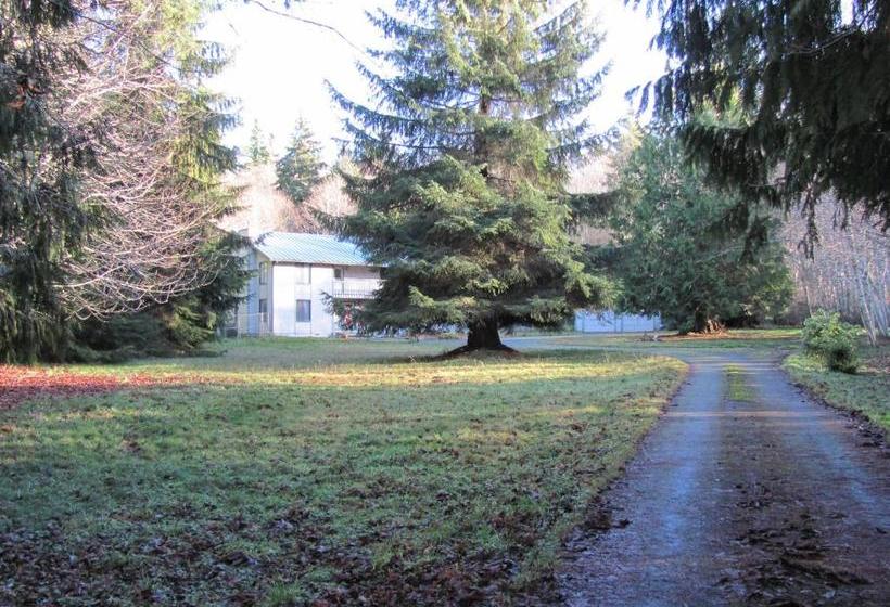 Bed and Breakfast Lord Carlton Country Manor House