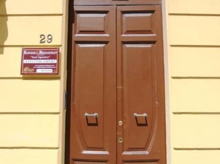 Bed and Breakfast Sant'agostino Affittacamere