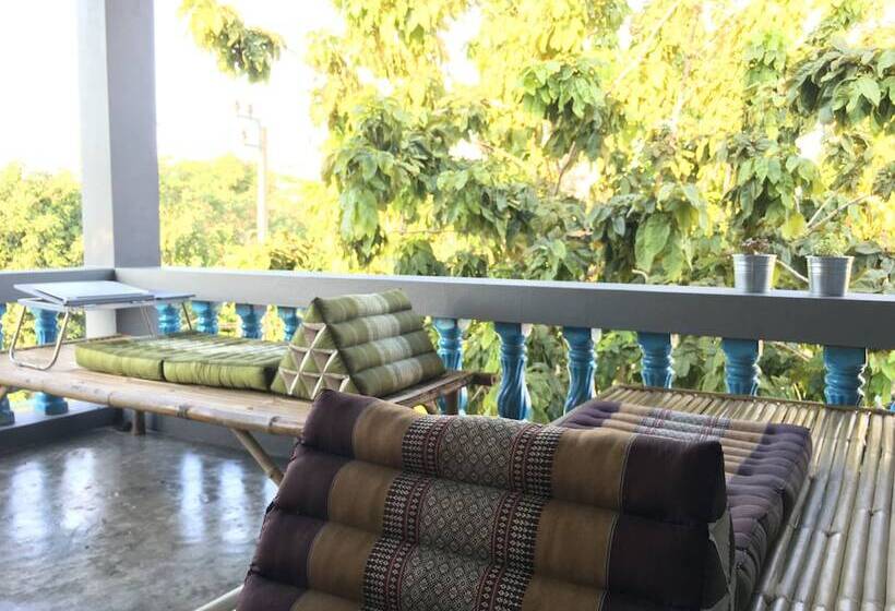 Bed and Breakfast Wanmai Herb Garden