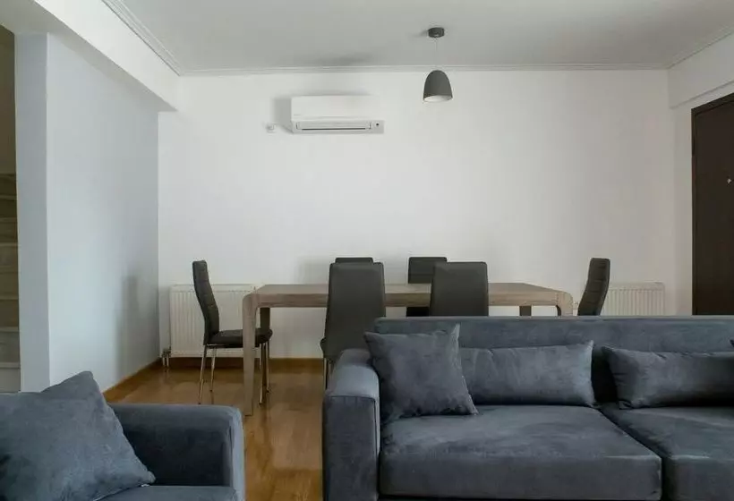 Elvita Spata Luxurius Villa