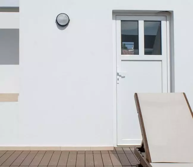 Elvita Spata Luxurius Villa