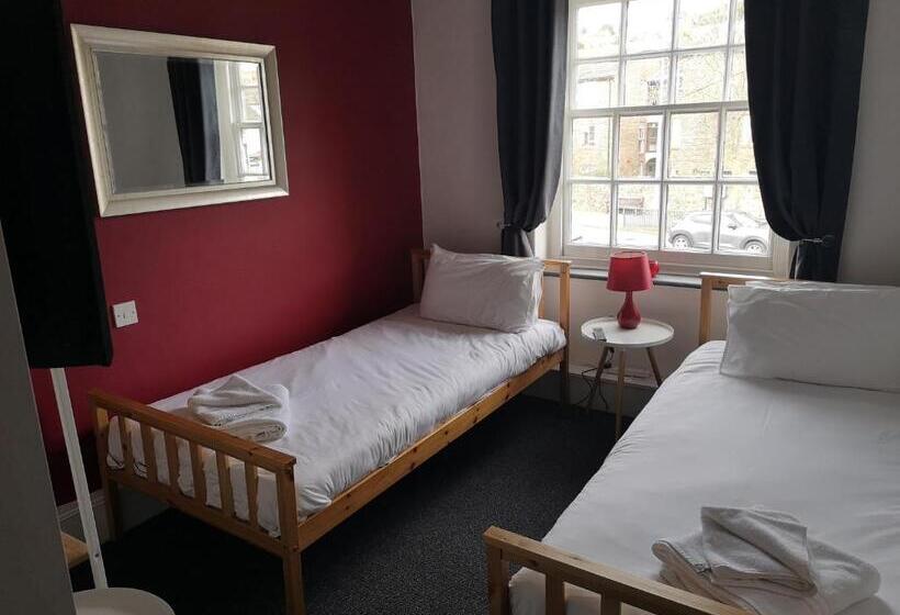 فندق فئة نجمة واحدة The Red Lion