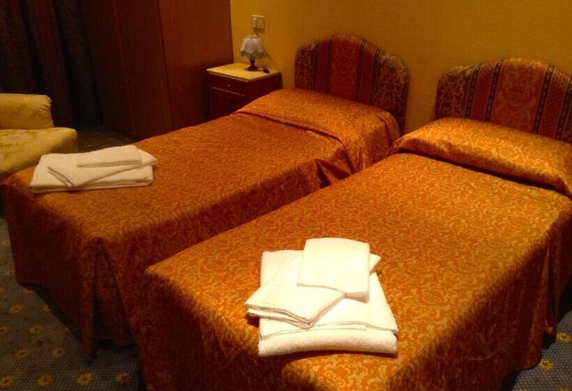 호텔 Albergo Ristorante Da Carlino