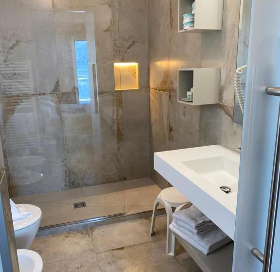 בית מלון כפרי Baia Dei Pini