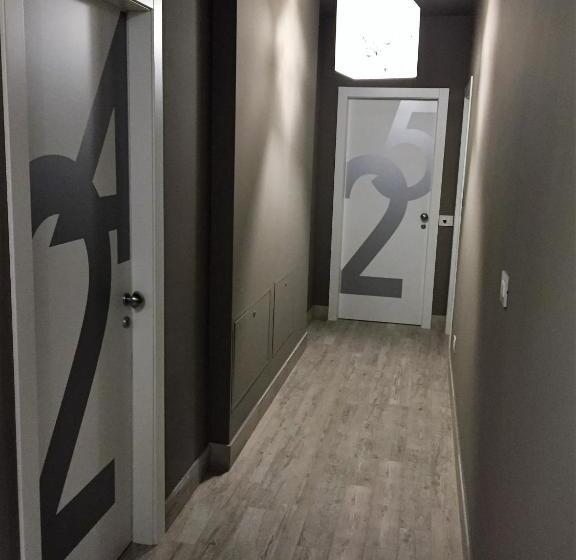 בית מלון כפרי Baia Dei Pini