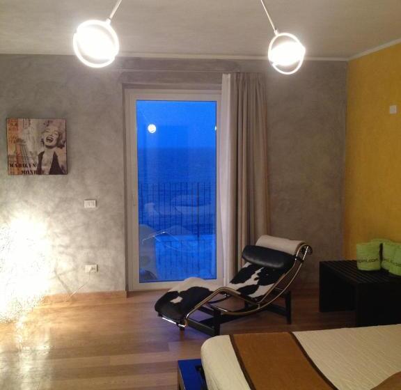 בית מלון כפרי Baia Dei Pini