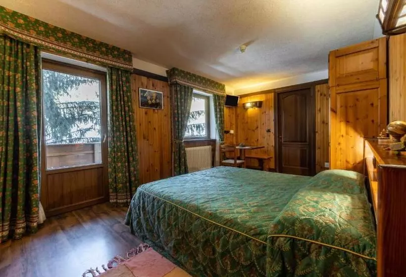 Hotelli Bouton D Or   Cogne