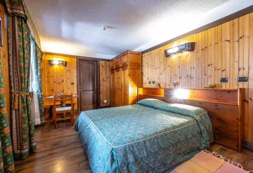 Hotelli Bouton D Or   Cogne