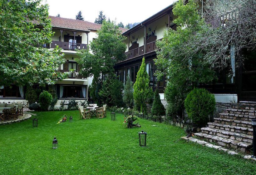 Country Club Hotel & Suites