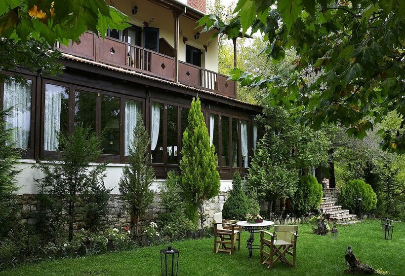 Country Club Hotel & Suites