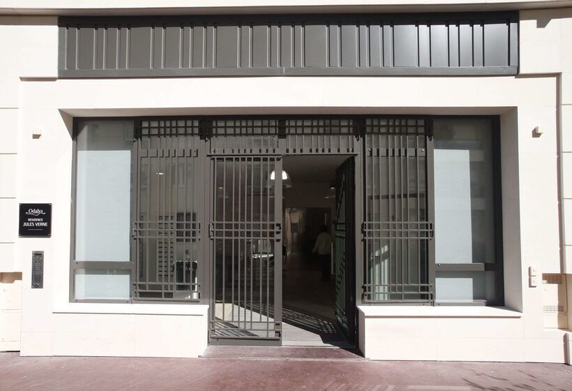 בית מלון כפרי Odalys City Paris Levallois