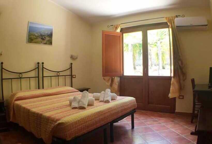 Szálloda Sant Elene