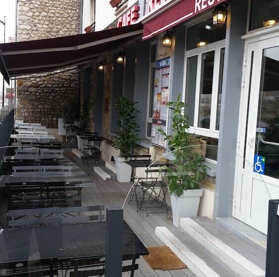 ホテル Terminus Fontainebleau Avon