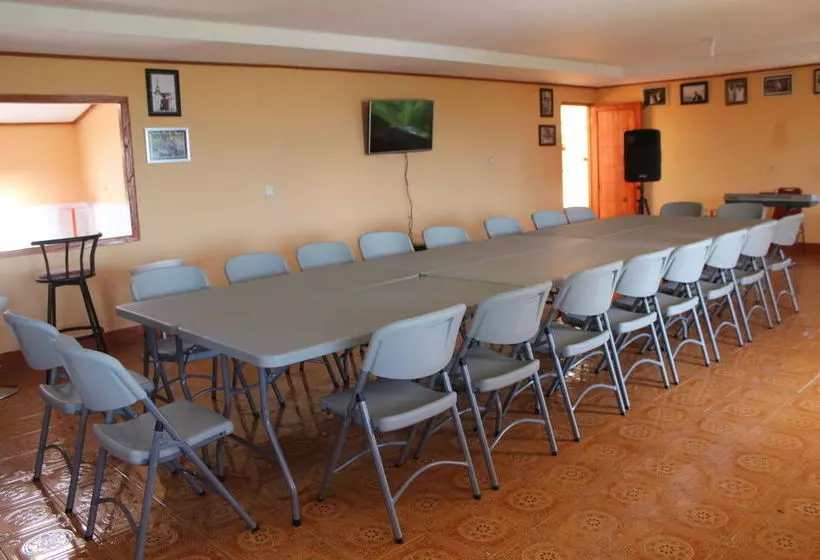 Hotelli Villa Alam Flores