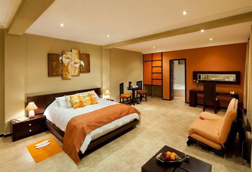 Hotelli Yumbo Love Experience