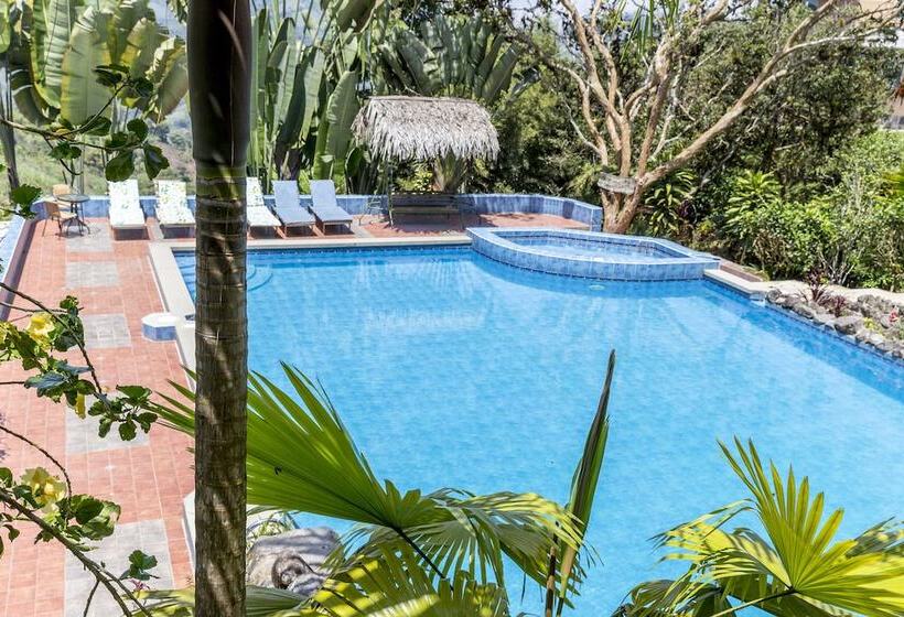 Hotelli Yumbo Love Experience