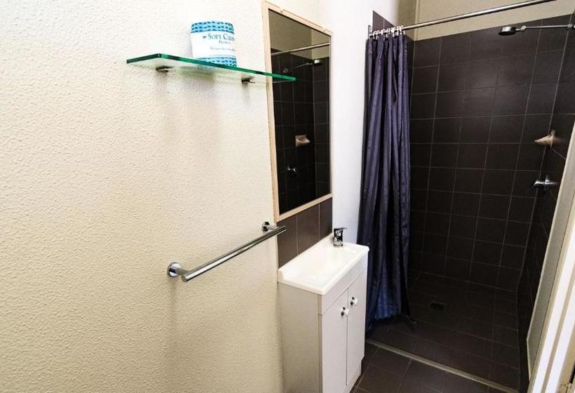 Motel Stay On Sullivan