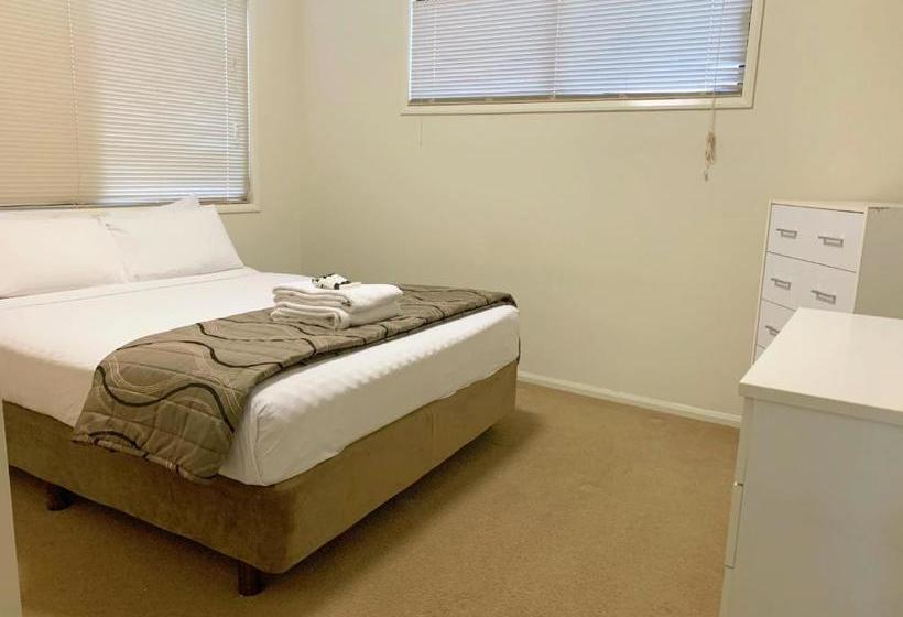 Motel Stay On Sullivan