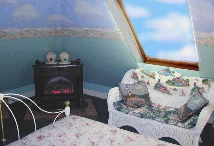 Robins Nest Bed & Breakfast