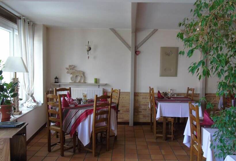 Общежитие Auberge Du Cheval Blanc Logis