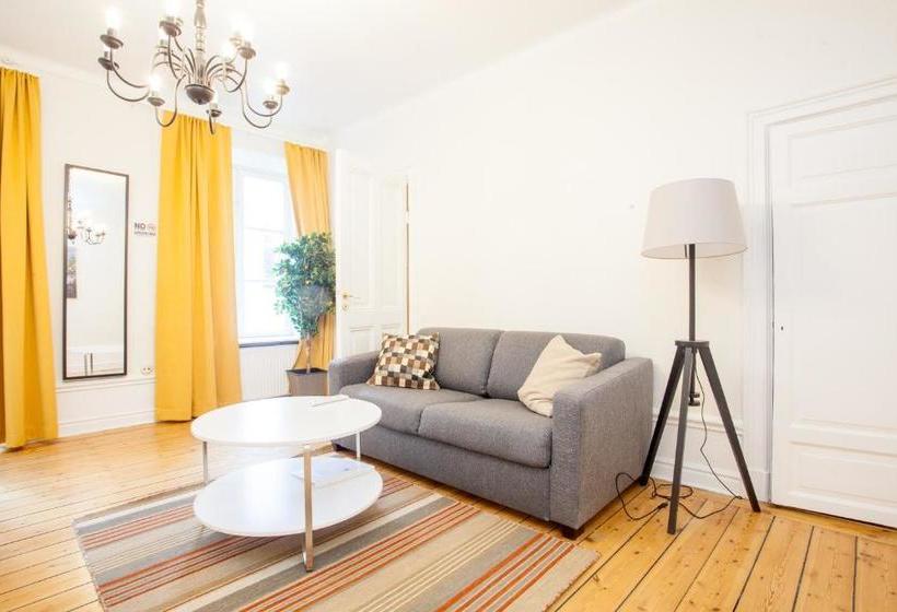 Aparthotel Apartdirect Sveavägen