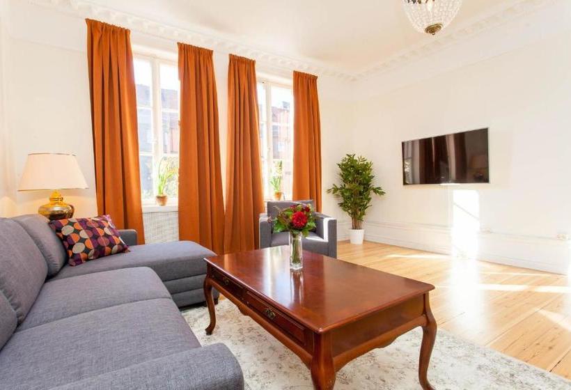 Aparthotel Apartdirect Sveavägen