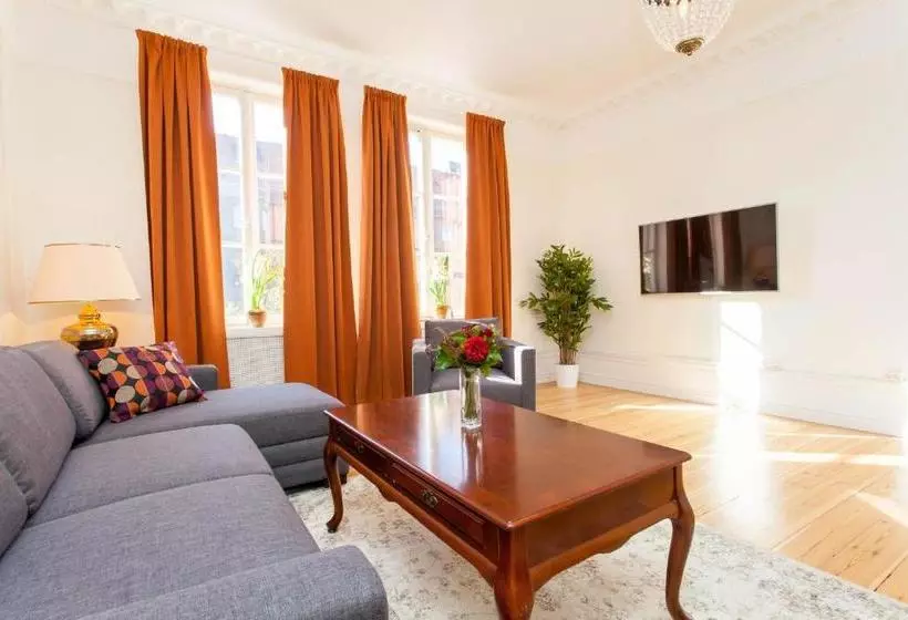 Aparthotel Apartdirect Sveavägen