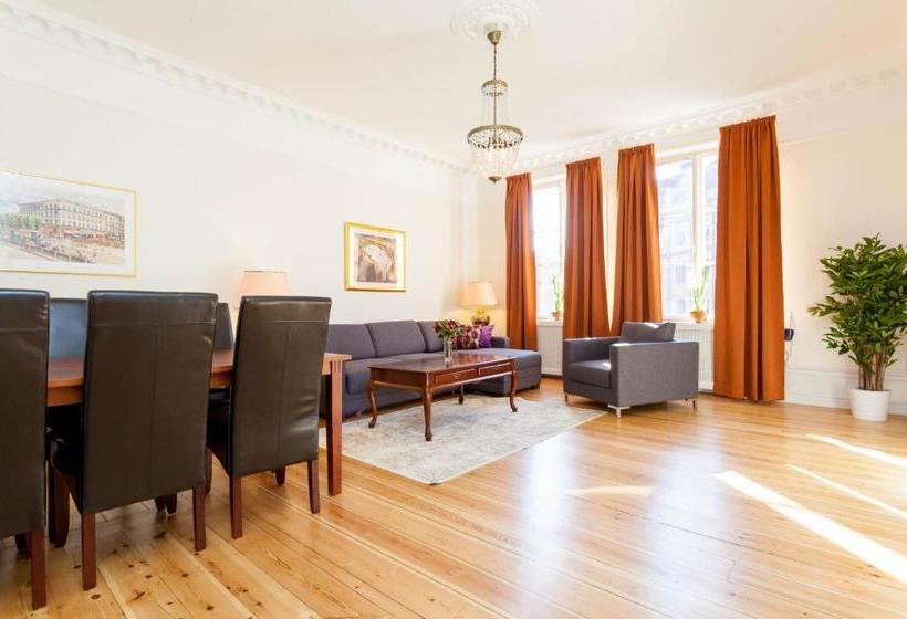 Aparthotel Apartdirect Sveavägen