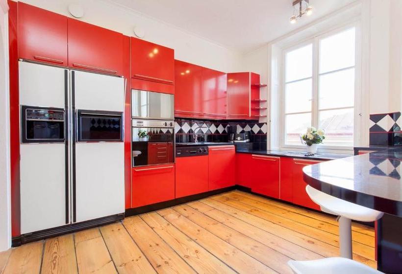 Aparthotel Apartdirect Sveavägen