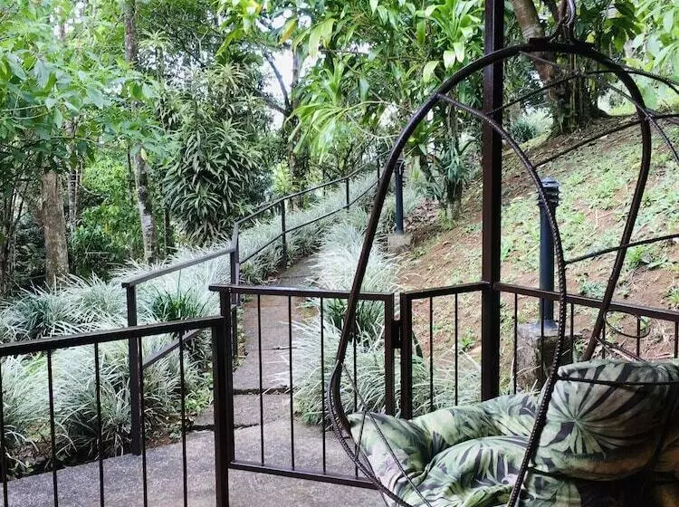 Avita Lodge Hotel De Montaña