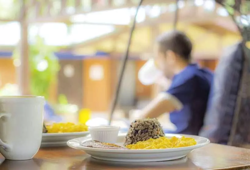 Avita Lodge Hotel De Montaña