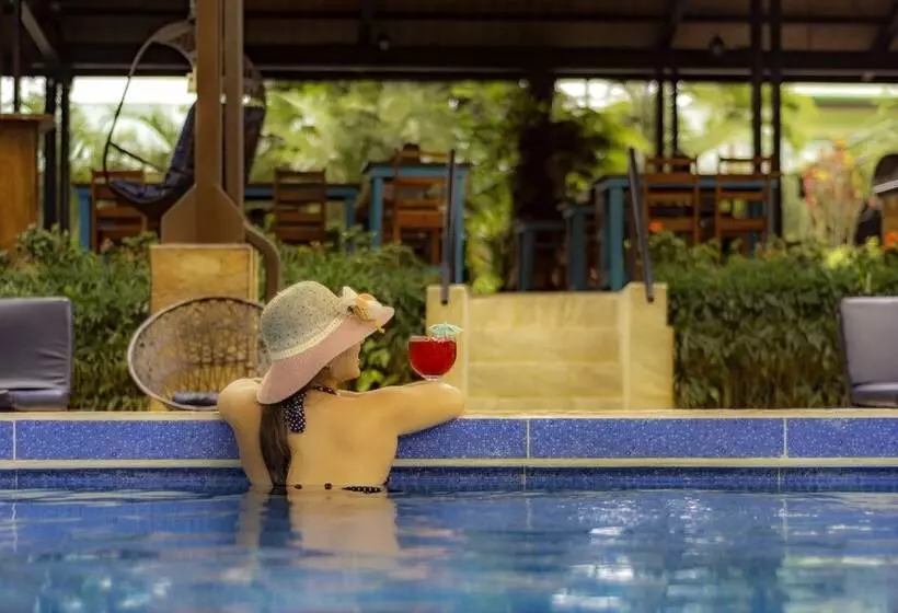 Avita Lodge Hotel De Montaña