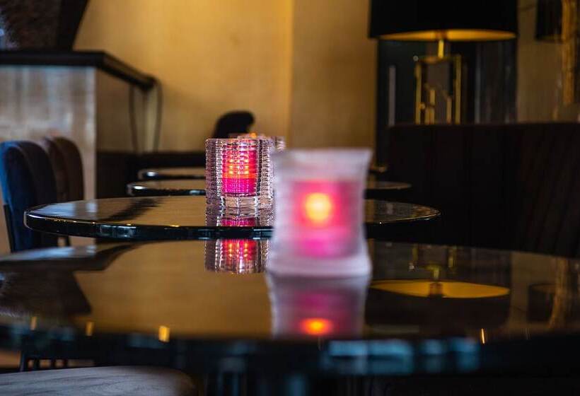 تختخواب و صبحانه Dock 29