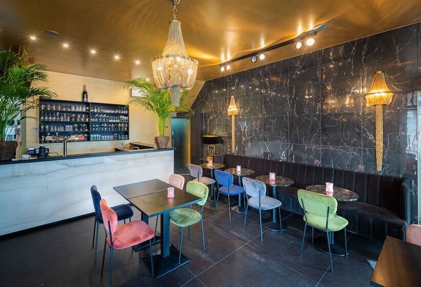 تختخواب و صبحانه Dock 29