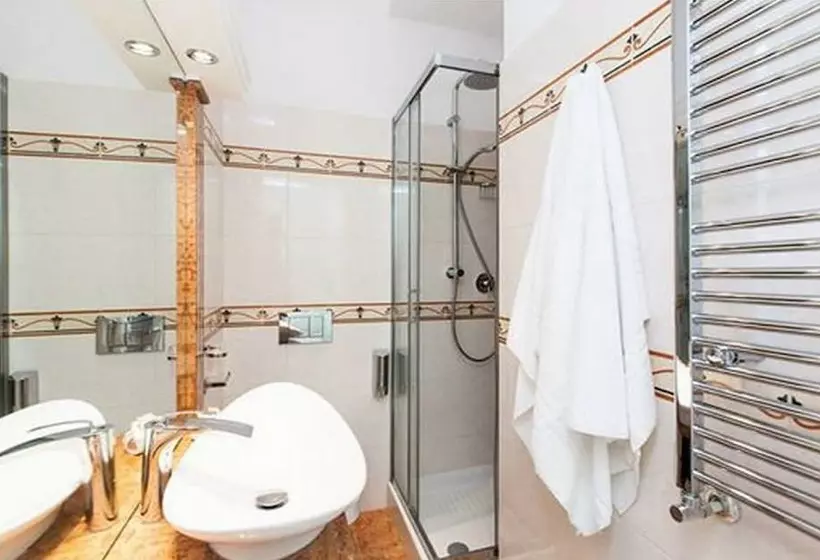 تختخواب و صبحانه Impero Vaticano San Pietro