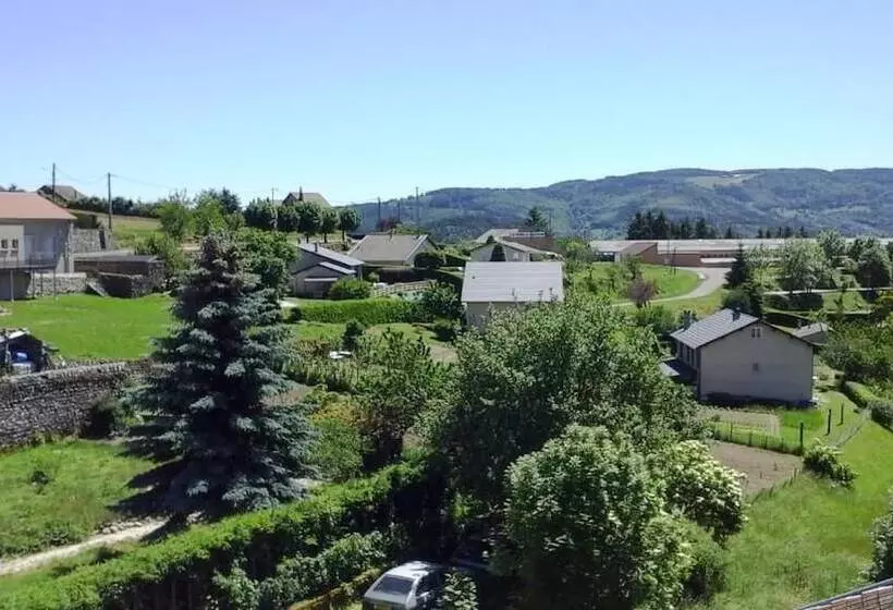 Aamiaismajoitus (B&B) Le Relais De Rochepaule