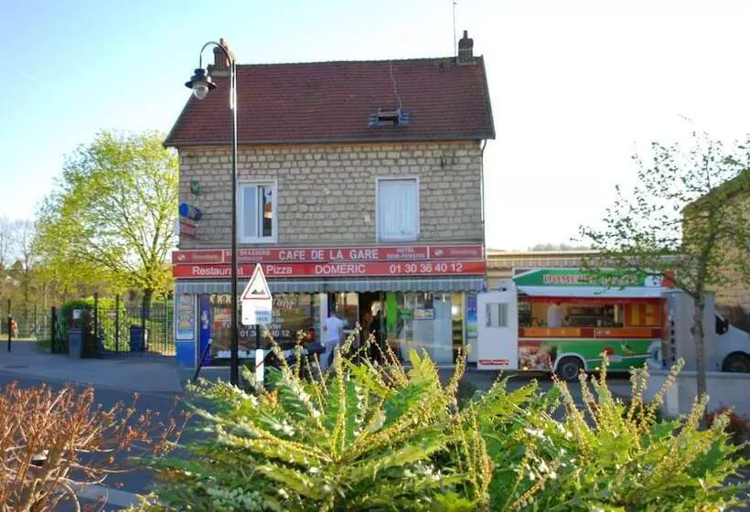 Hotelli Café De La Gare