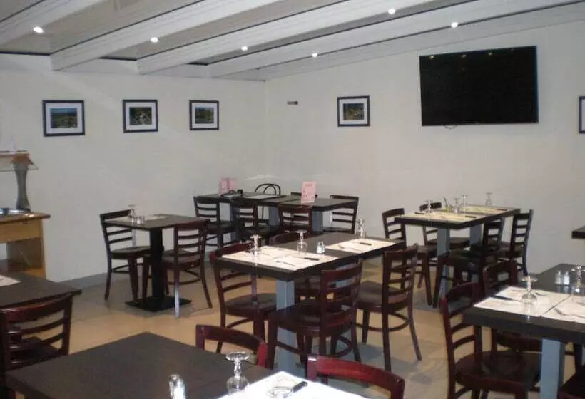 Hotelli Café De La Gare