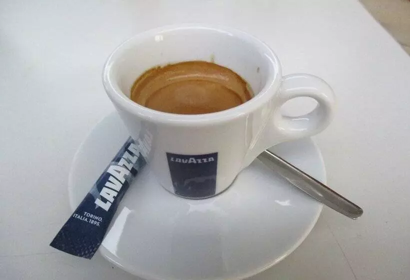 Hotelli Café De La Gare