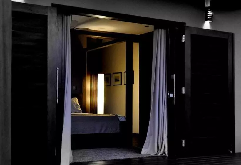 Chic Hotel Boutique
