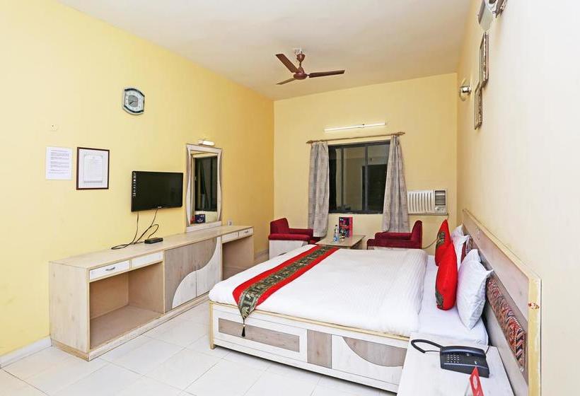 Hôtel Oyo 4230  Richi Regency 1