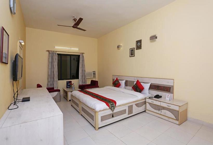 Hôtel Oyo 4230  Richi Regency 1