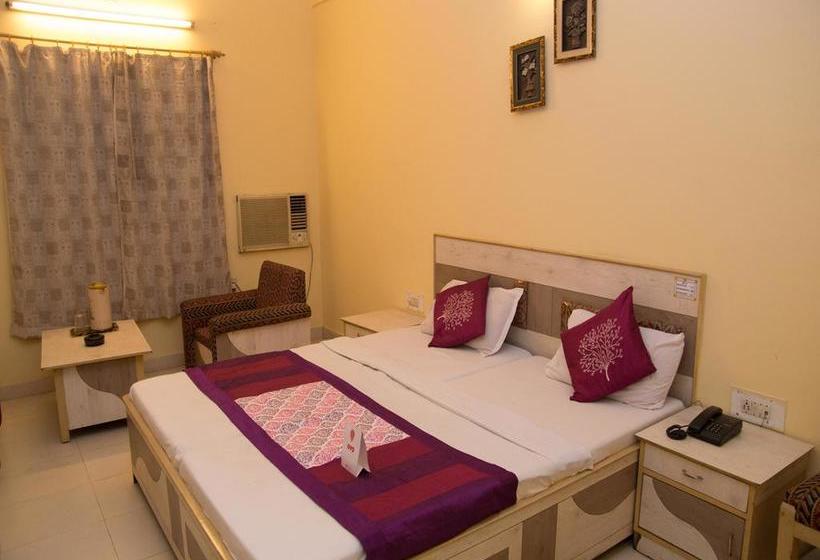 Hôtel Oyo 4230  Richi Regency 1