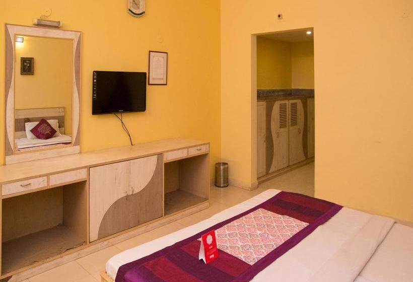 Hôtel Oyo 4230  Richi Regency 1