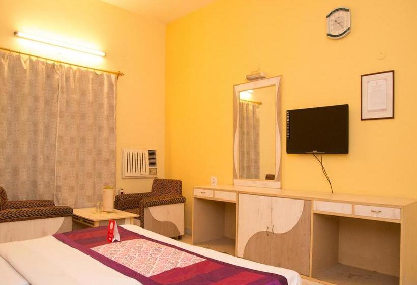 Hôtel Oyo 4230  Richi Regency 1